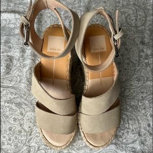 Dolce Vita - Shayla cream/tan wedges